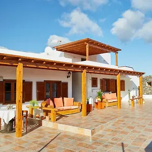 Nueva Apartment
